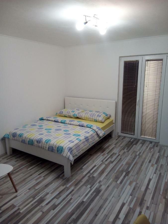 Studio Apartman Matkovic อิโมตสกี ภายนอก รูปภาพ