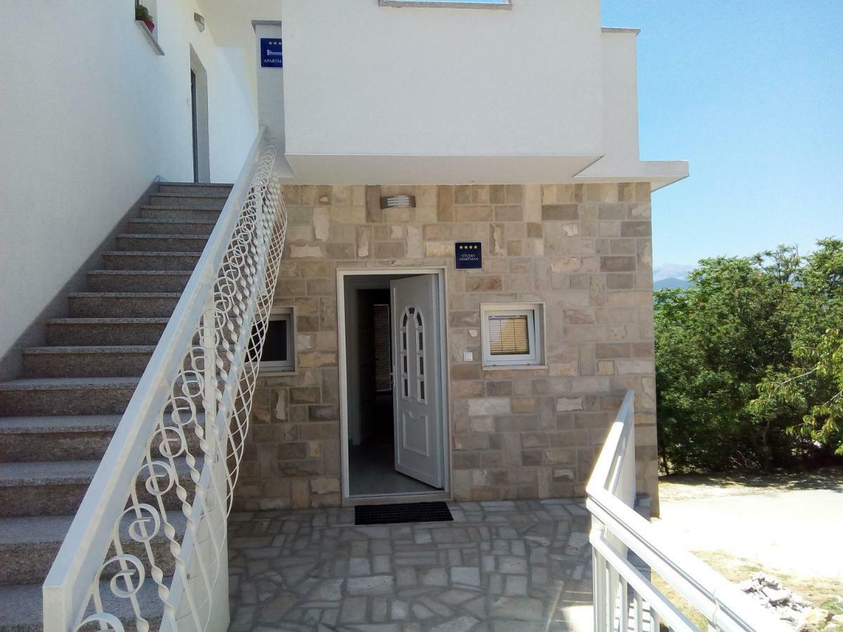 Studio Apartman Matkovic อิโมตสกี ภายนอก รูปภาพ